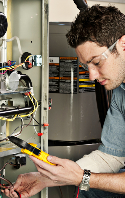 Electro-Mechanical Techniciansat work