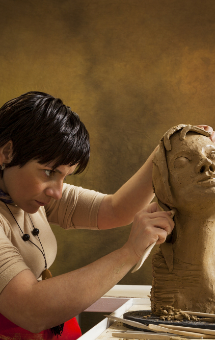 Painters, Sculptors, Illustrators, and Other Fine Artistsat work